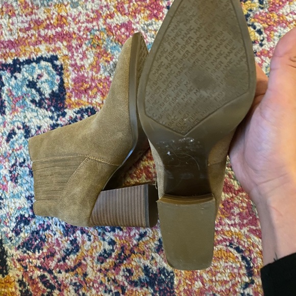 Marc Fisher booties - beige taupe - 9W - Picture 3 of 9